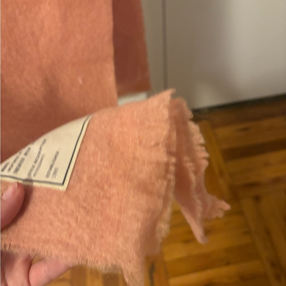 zadig & voltaire orley sparkling scarf large scarf in orange - Picture 4 of 5